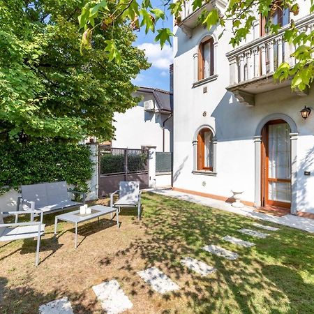 Pet-Friendly & Modern Apt With Garden Vicenza Luaran gambar